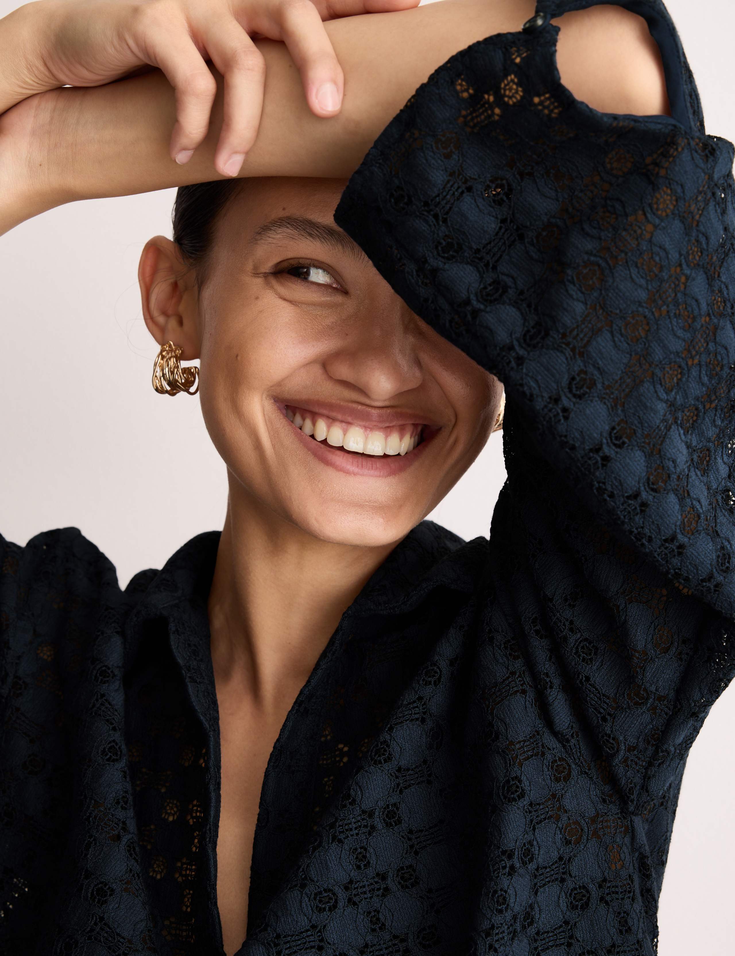 Geo Lace Popover Top