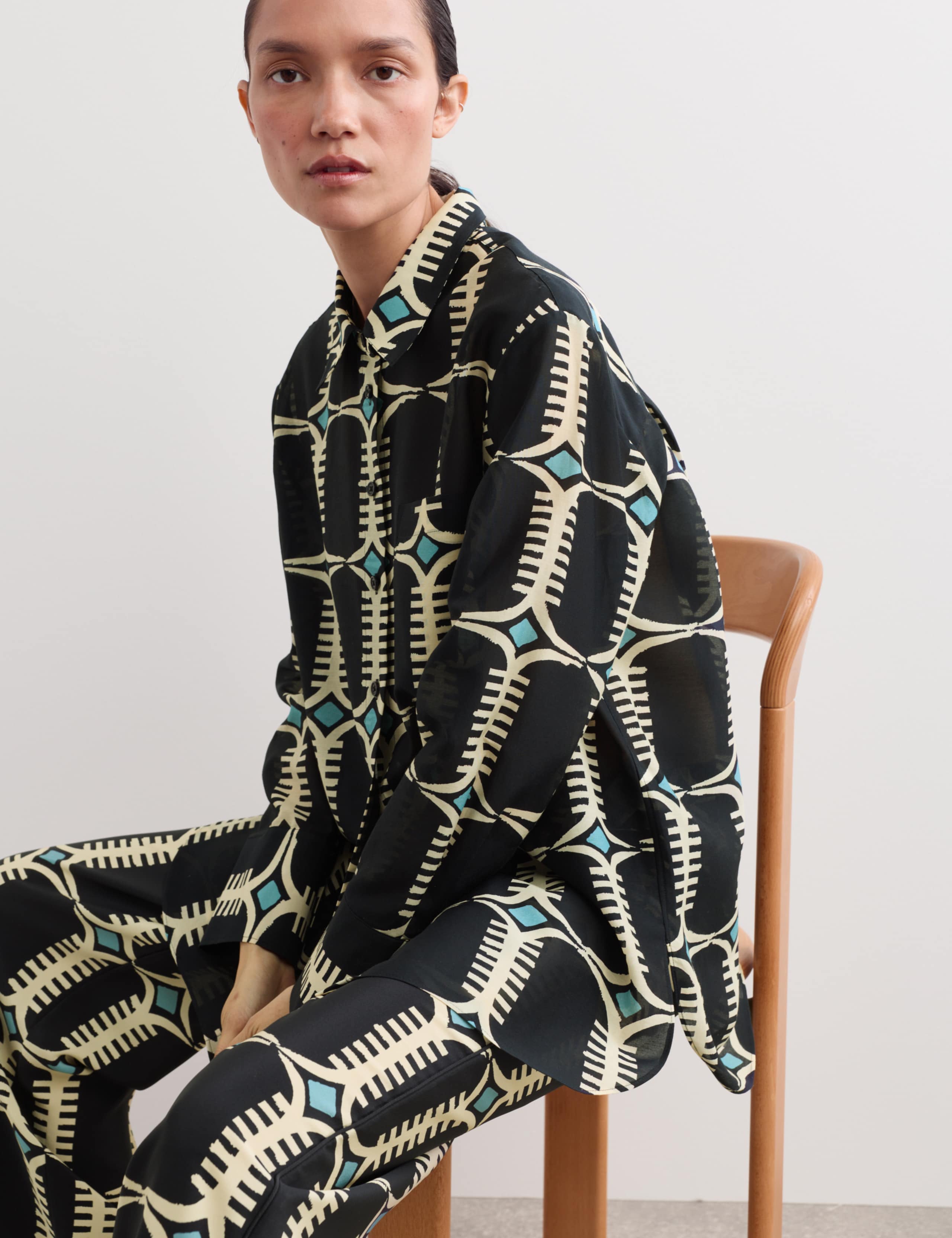Silk Blend Geometric Shirt & Trouser Set 4 of 6