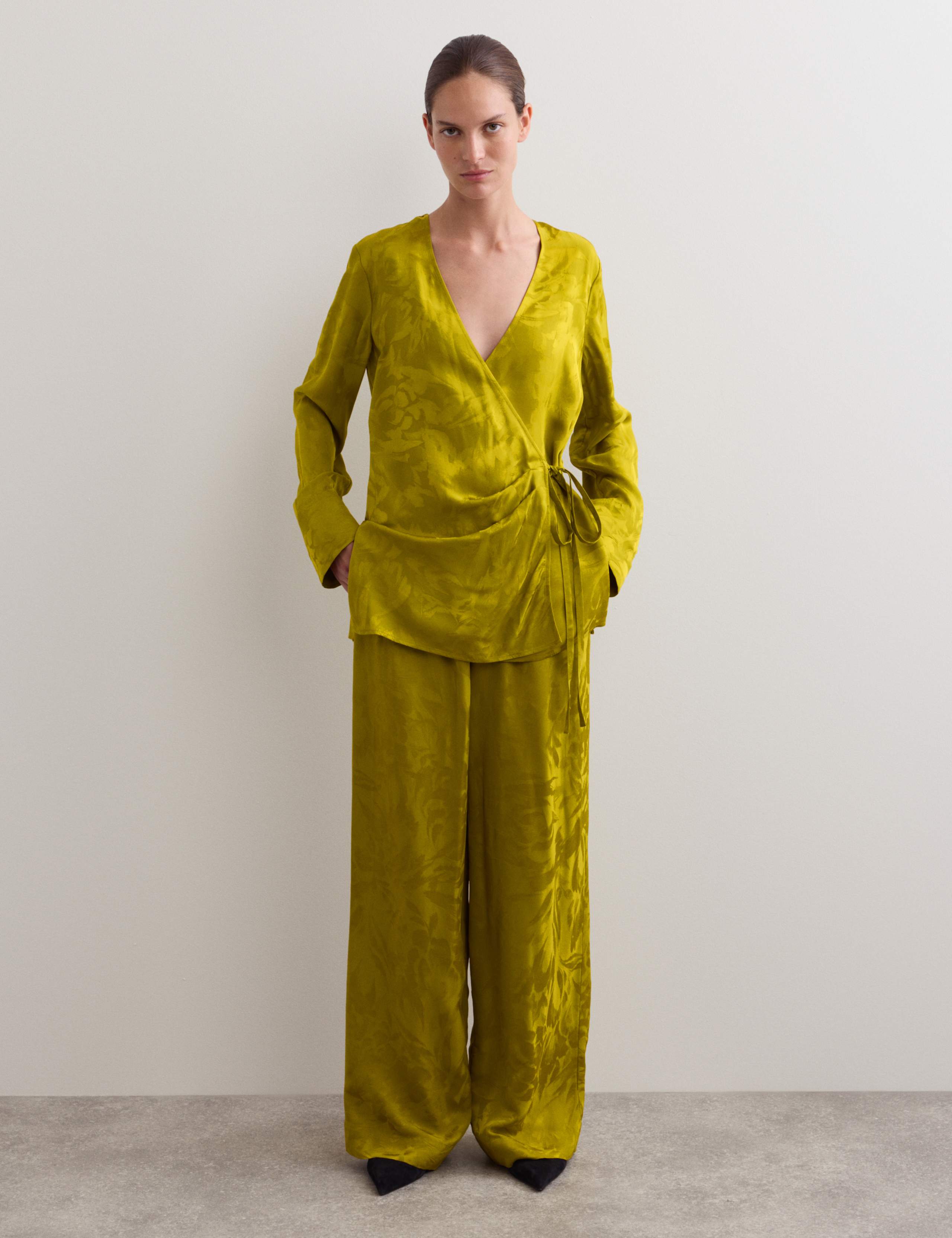 Avocado Oil Viscose Jacquard Trouser