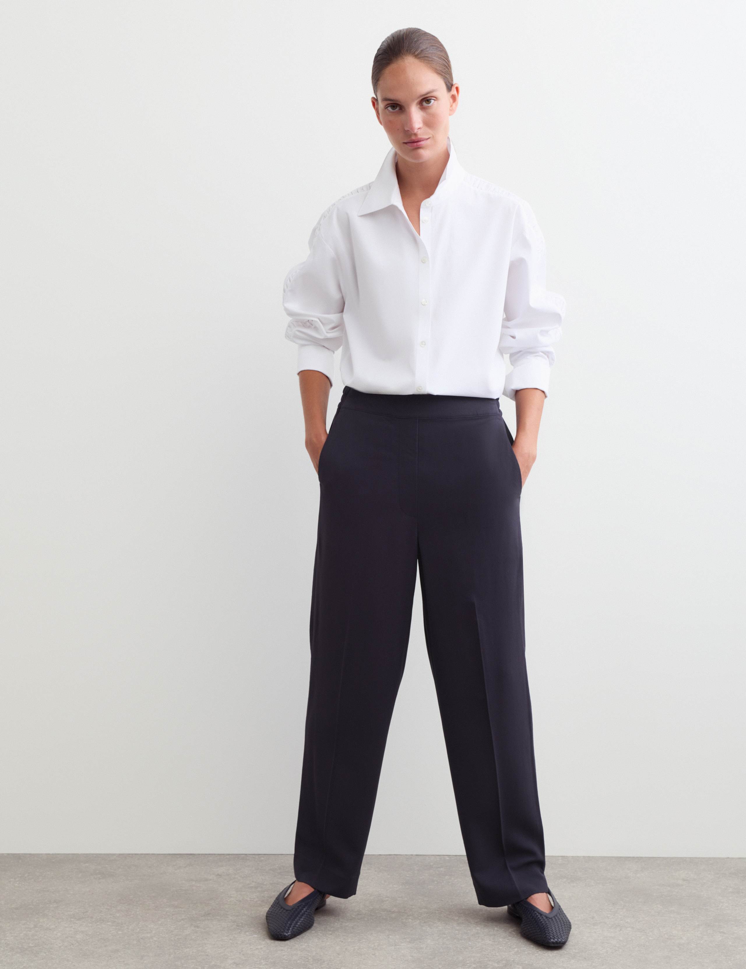 Tapered Trousers with Wool