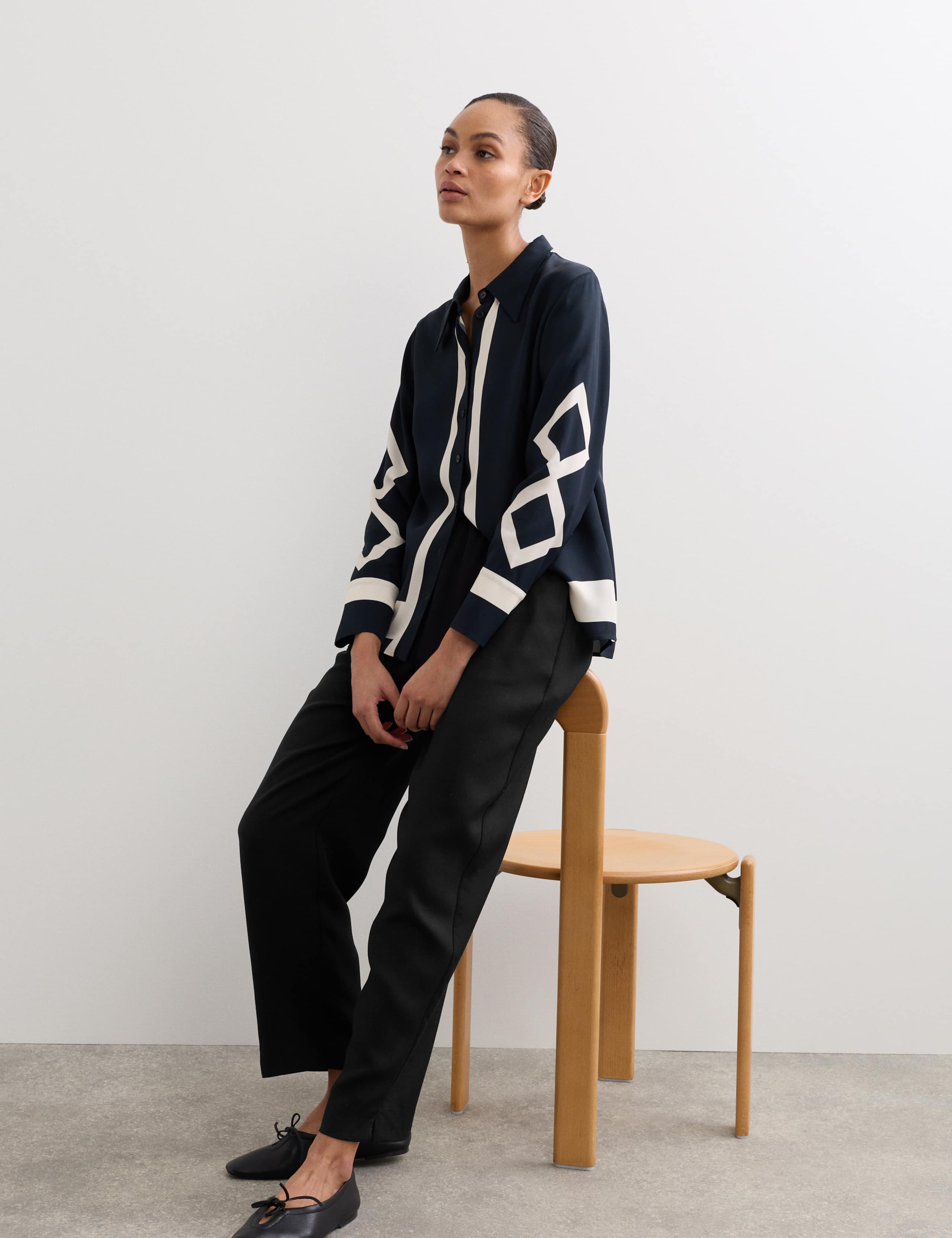 Lyocell Rich Elasticated Waist Tapered Trousers