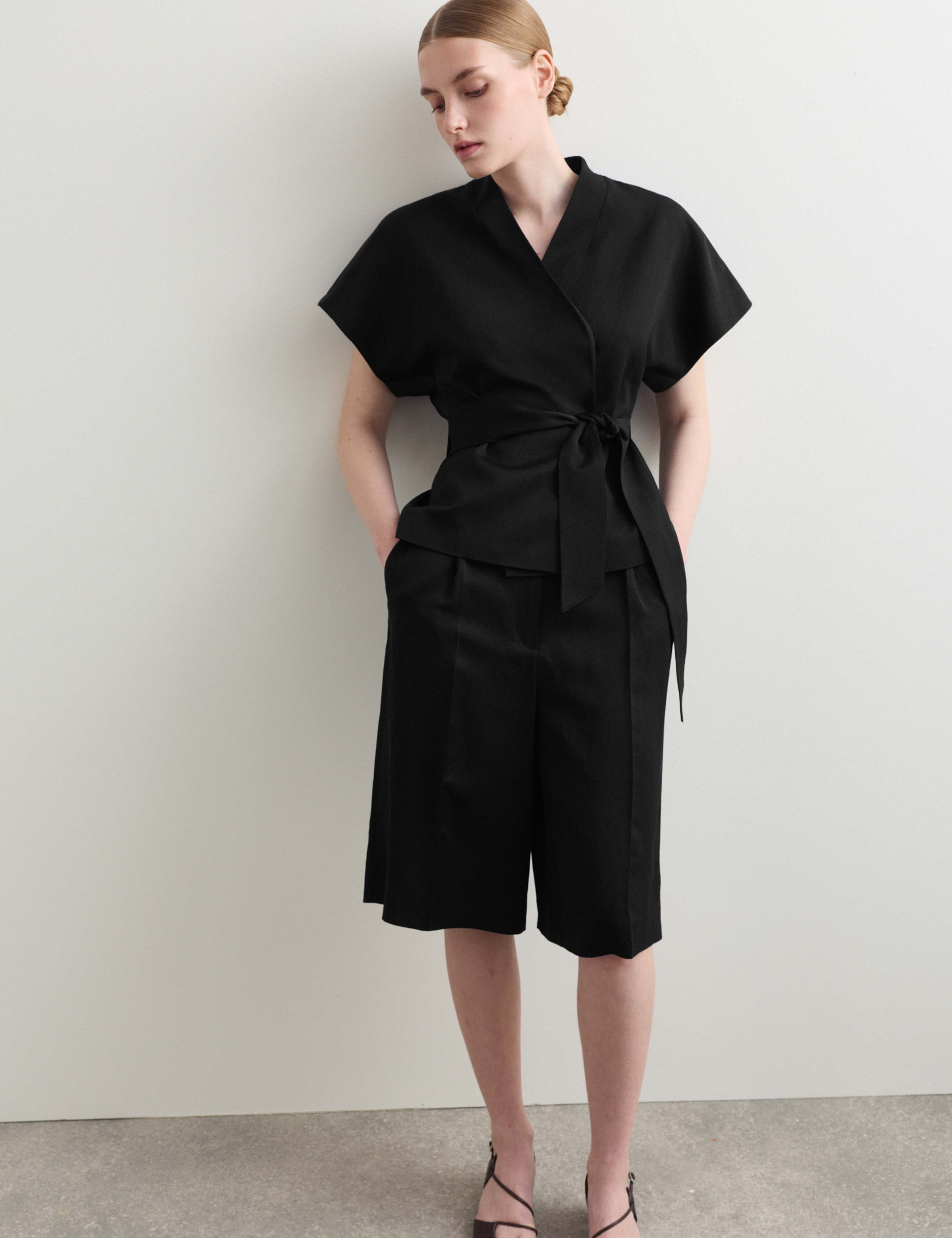 Shorts with Linen