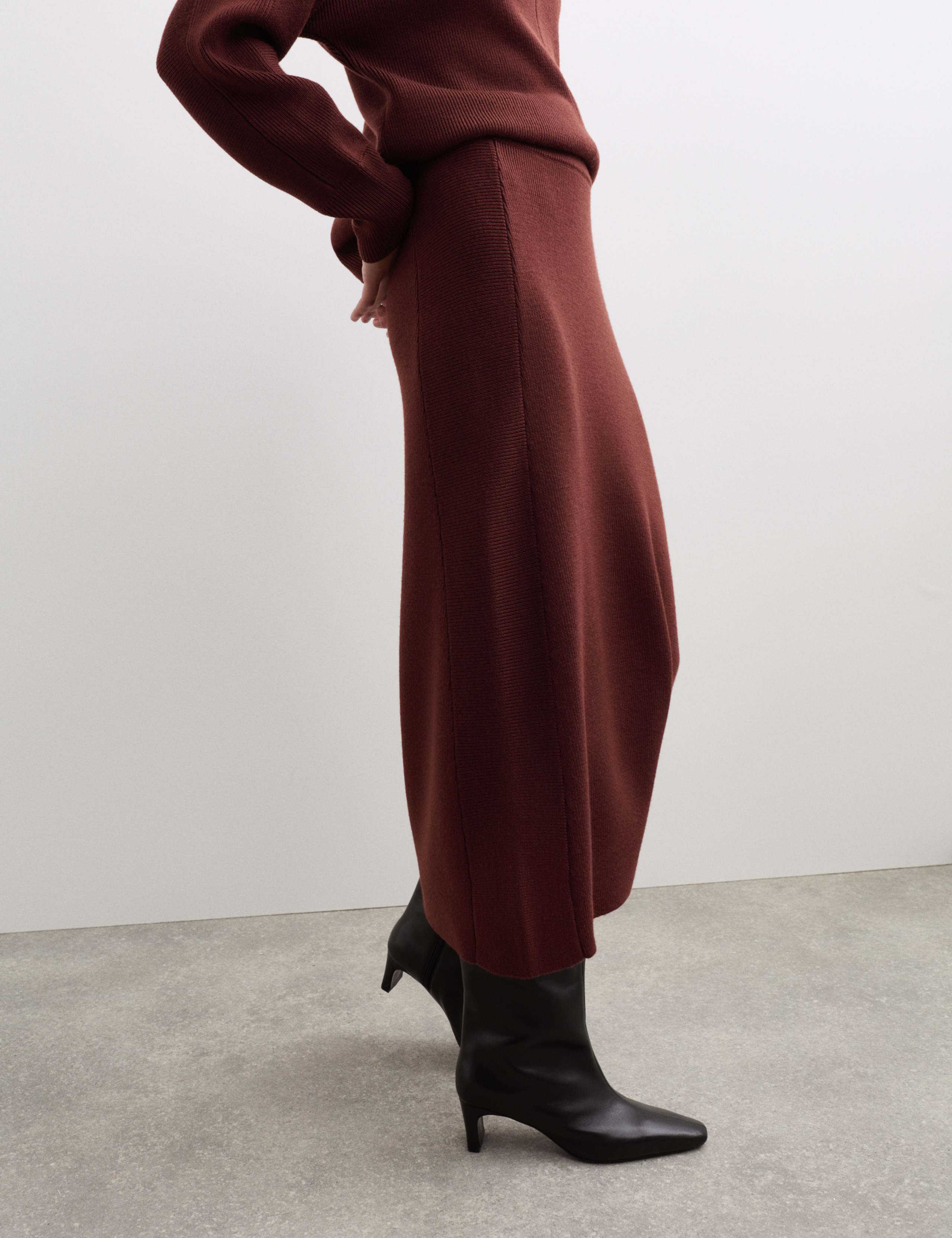 Pure Merino Wool Knitted Midi Skirt