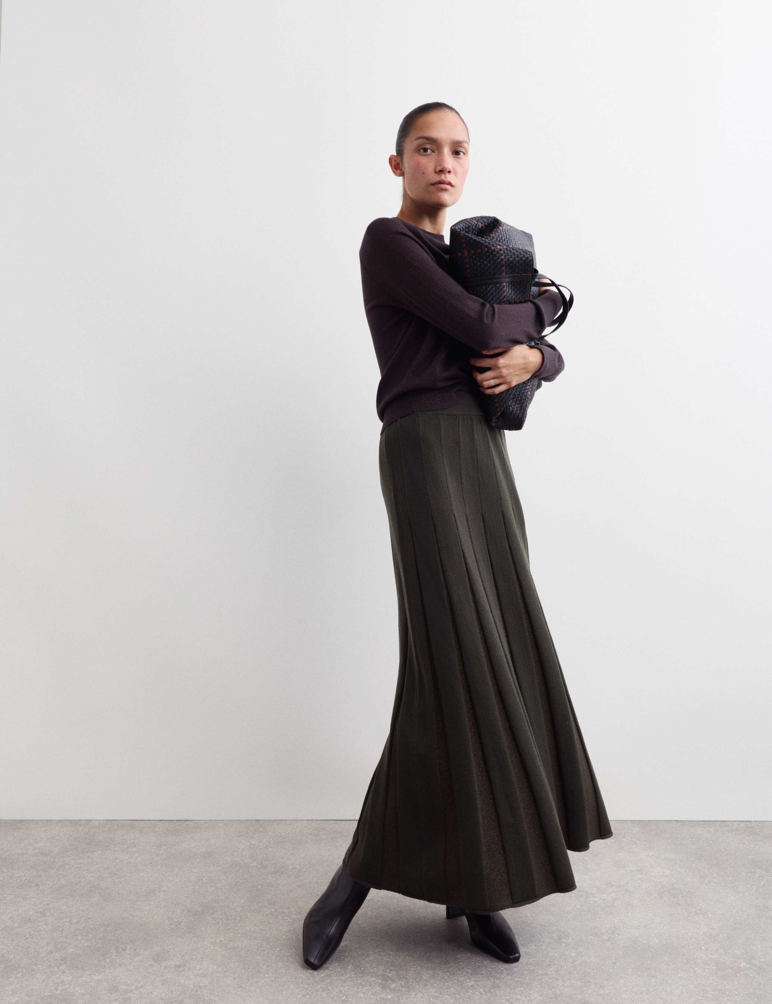 Wool Rich Metallic Pleated Knitted Midaxi A-Line Skirt