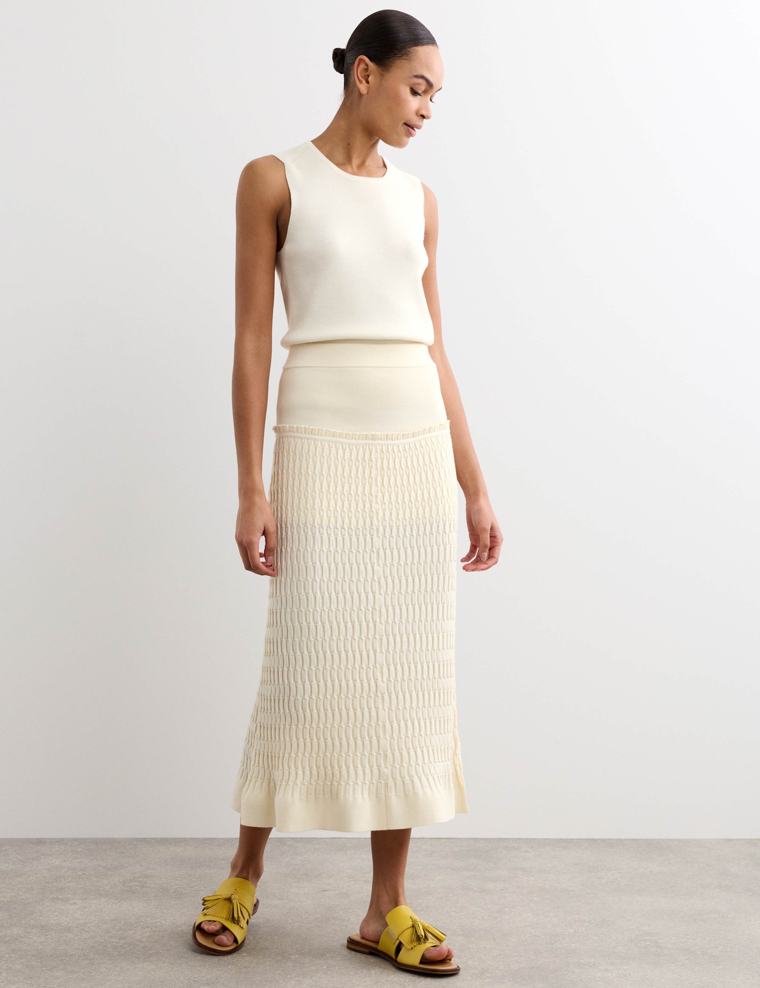 Merino Wool Rich Knitted Pleated Midi Skirt