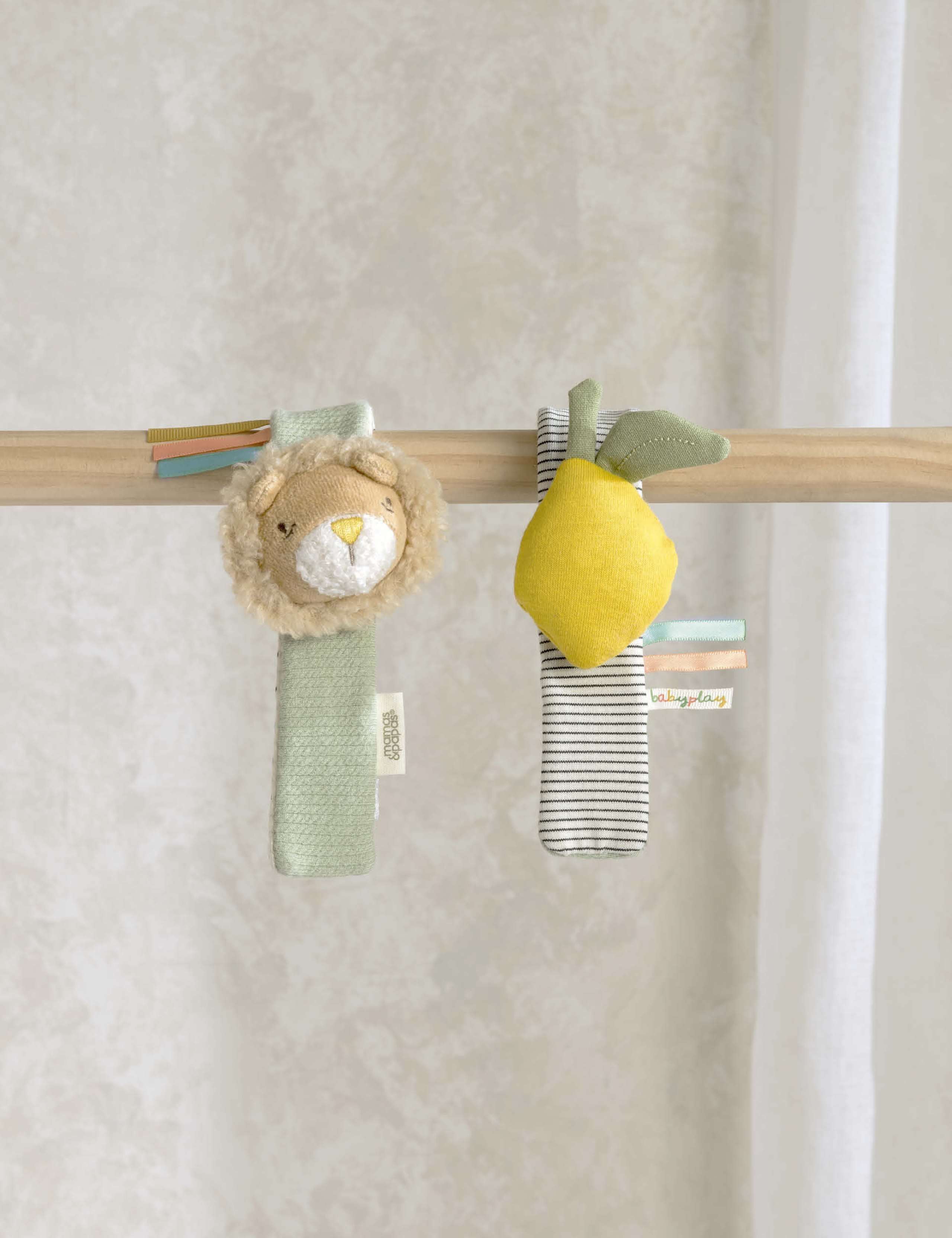 2pk Lion & Lemon Wrist Rattles (0+ Mths)
