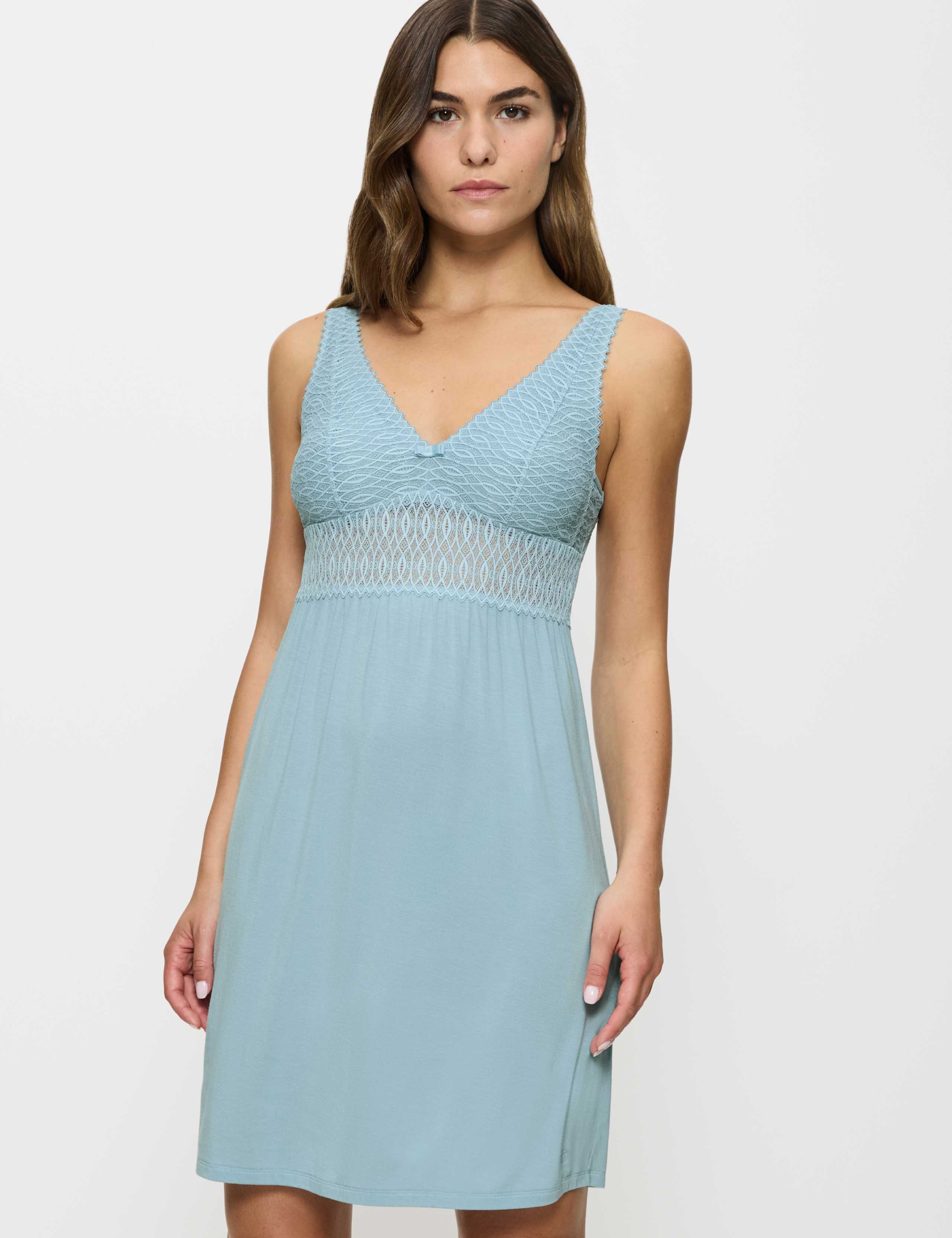Aura Spotlight Lace Short Nightdress