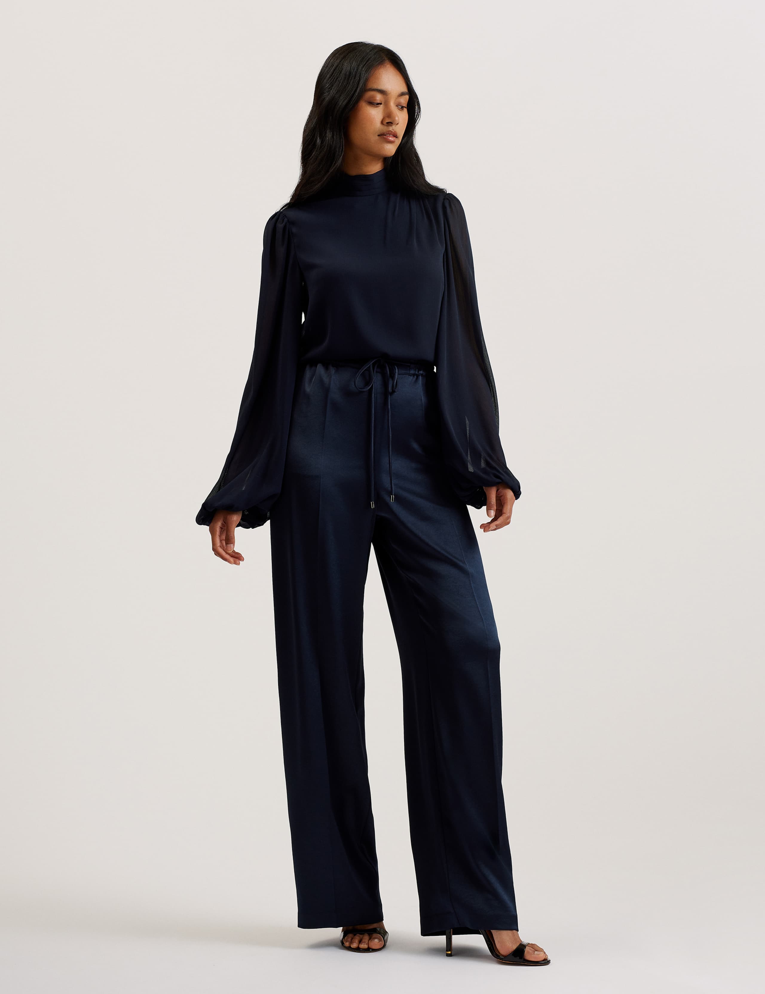 Umaibo Wide Leg Jogger