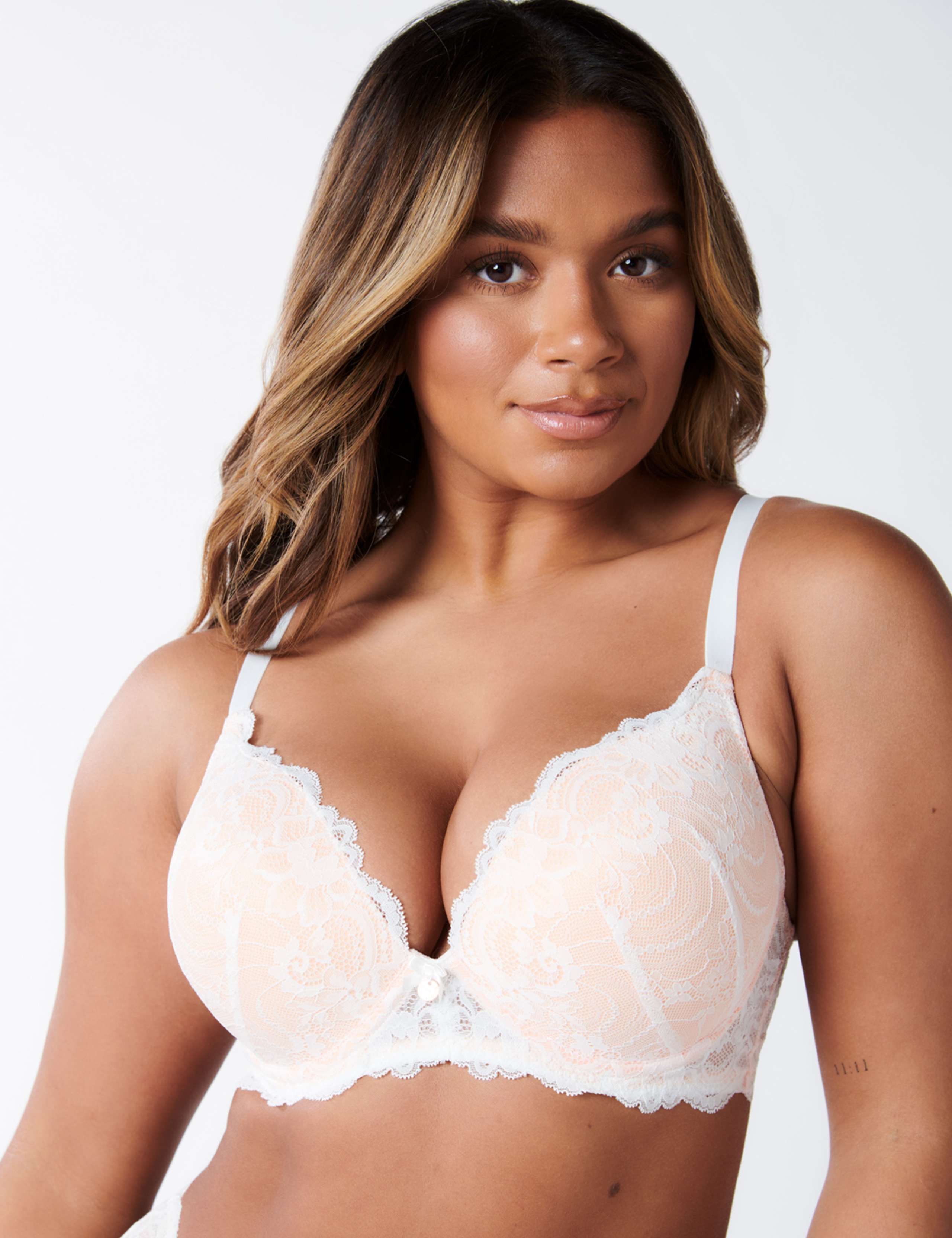 Aliyah Lace Wired Push Up Plunge Bra (B-DD)