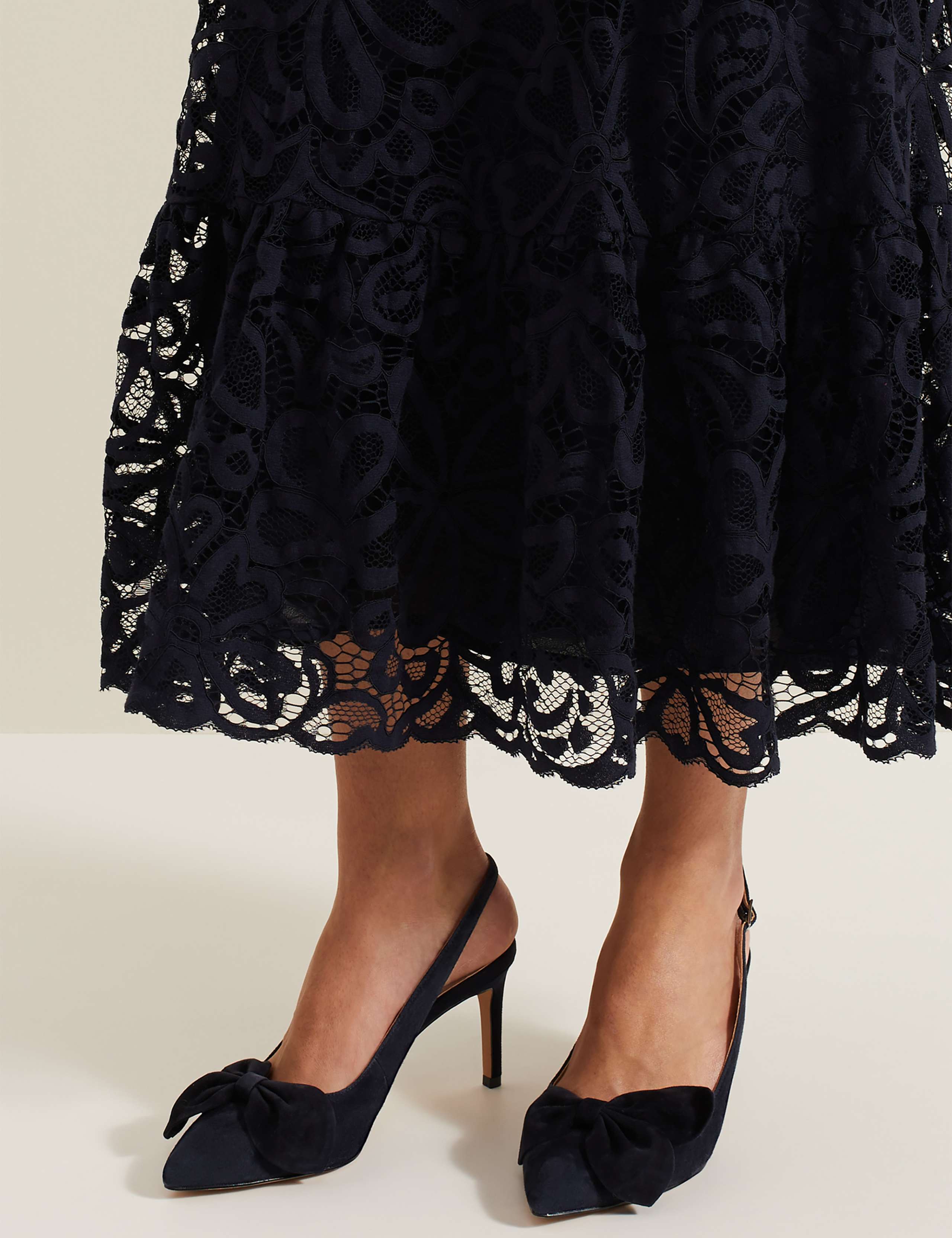 Suede Bow Pointed Slingback Shoes