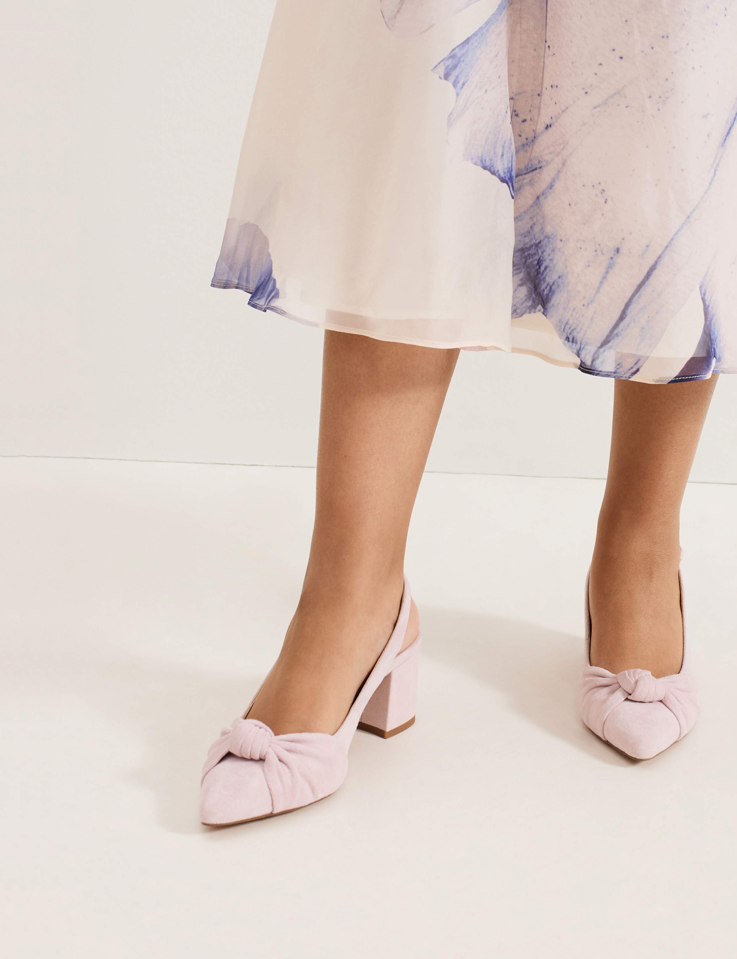 Leather Knot Block Heel Pointed Court Shoes