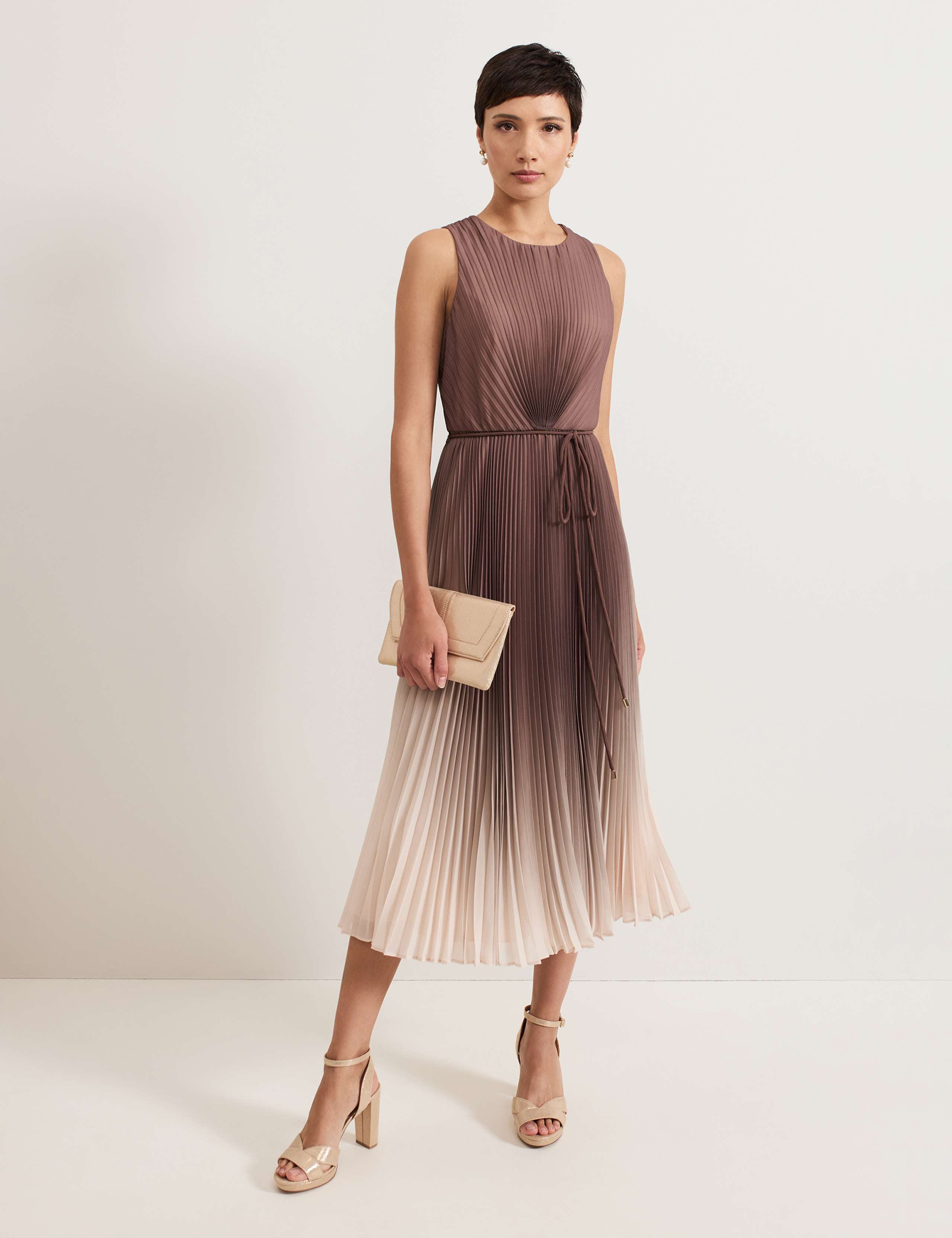 Ombre Round Neck Midi Skater Dress