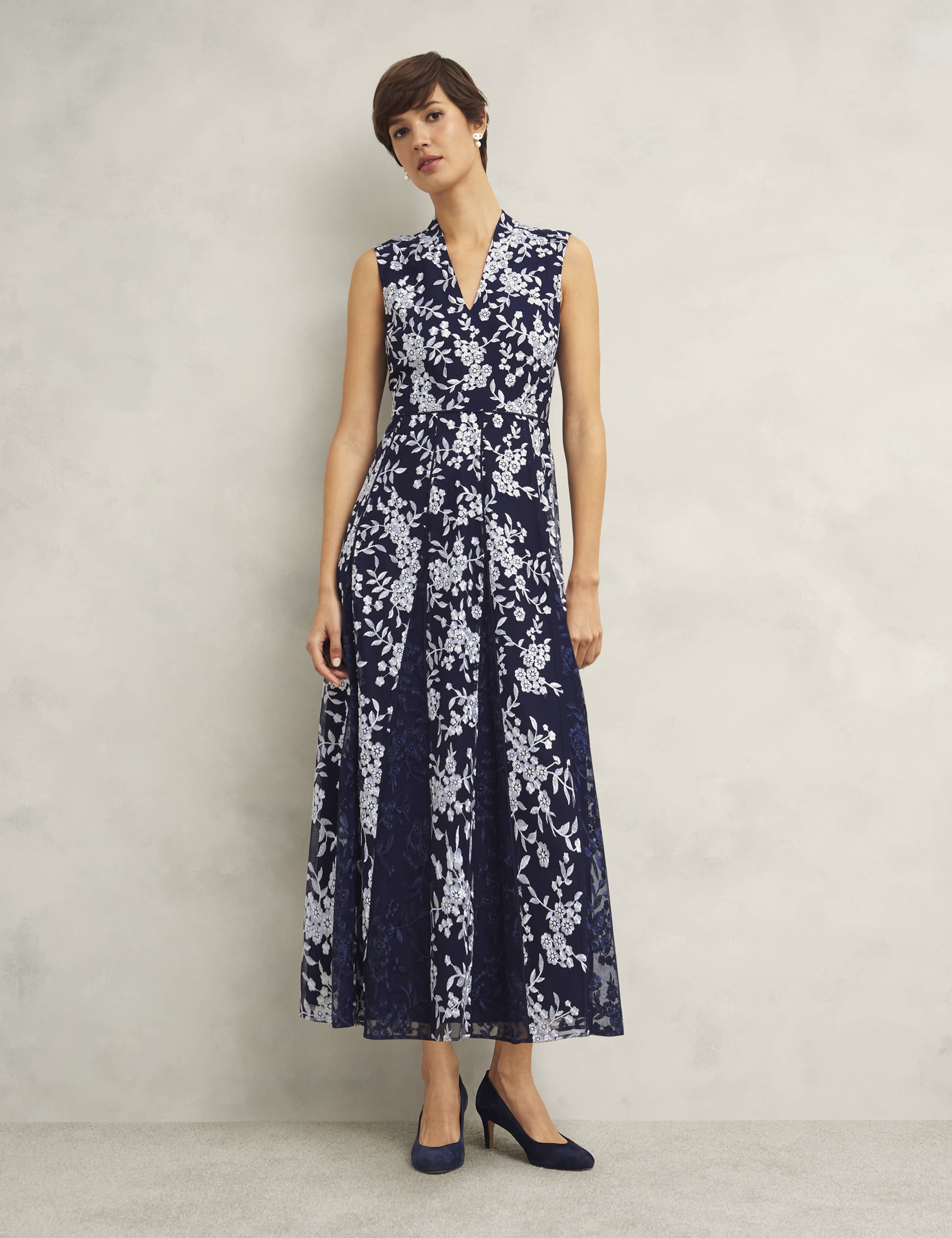 Floral Embroidered V-Neck Midaxi Dress