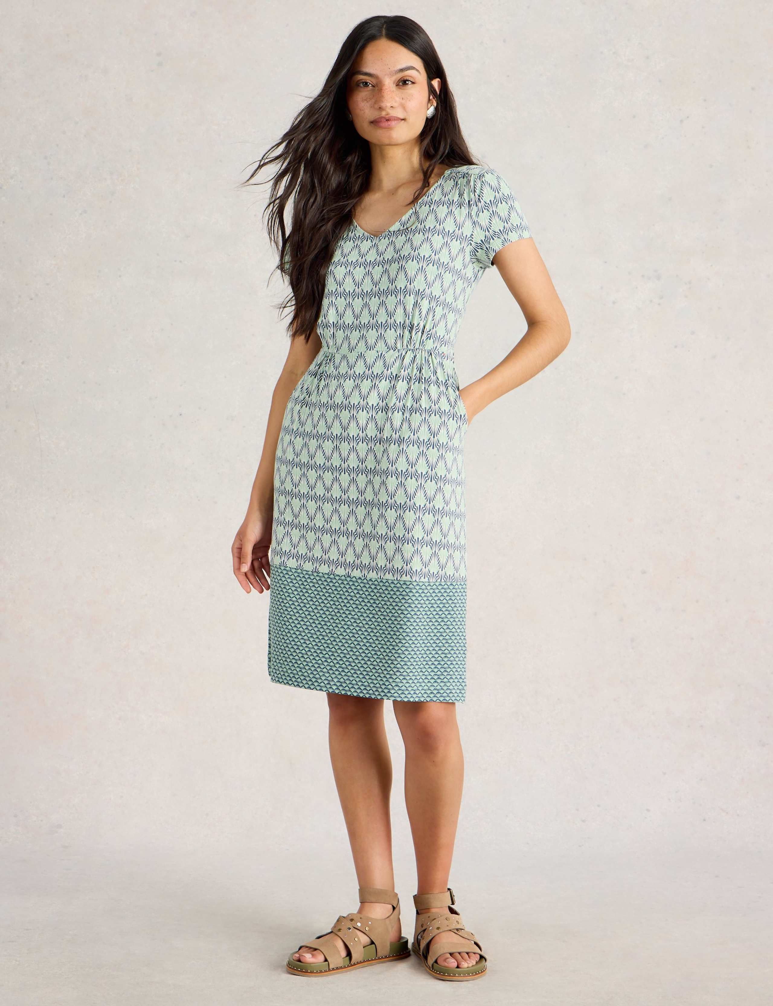 Jersey Printed V-Neck Waisted Dress