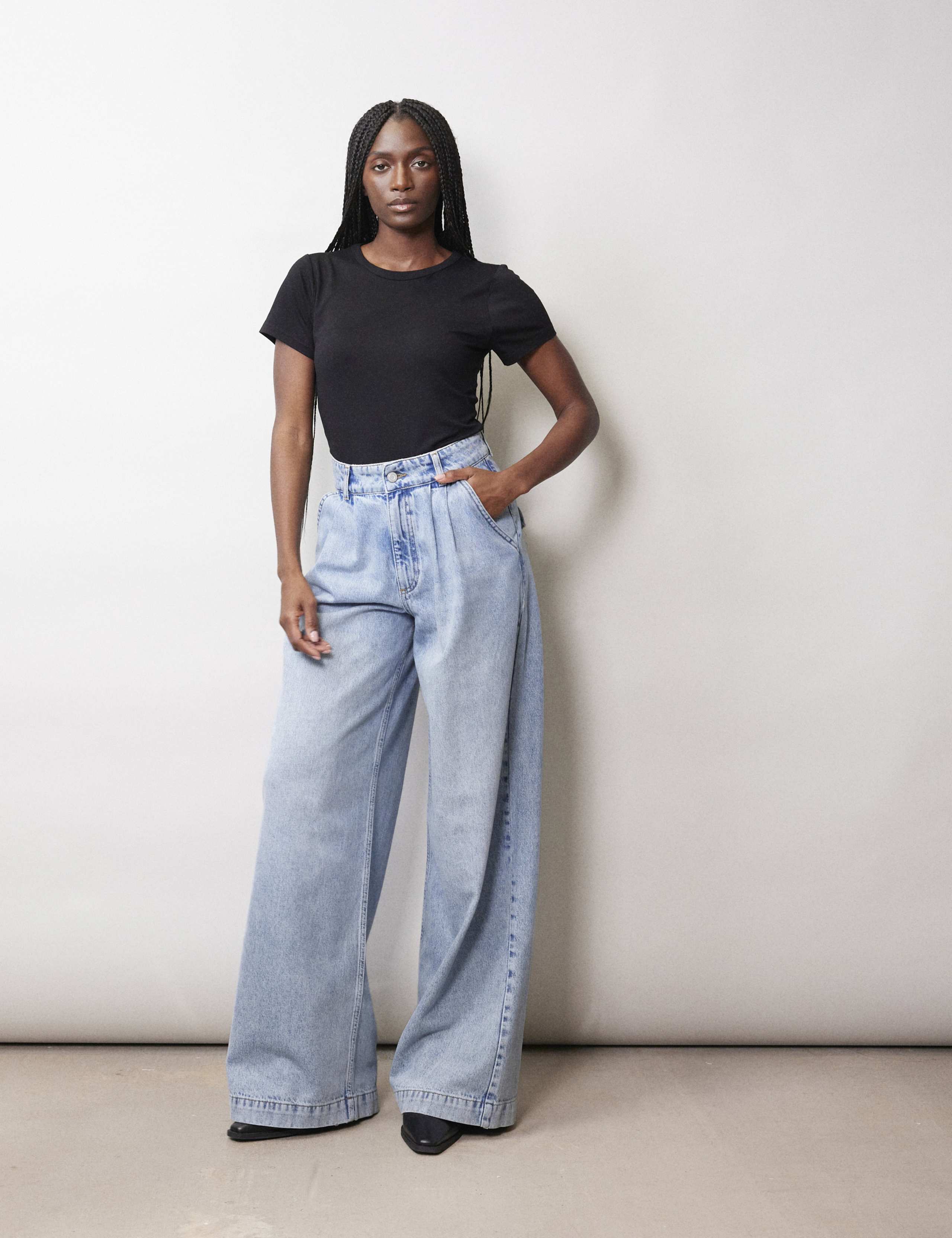 Mid Rise Pleat Front Wide Leg Jeans