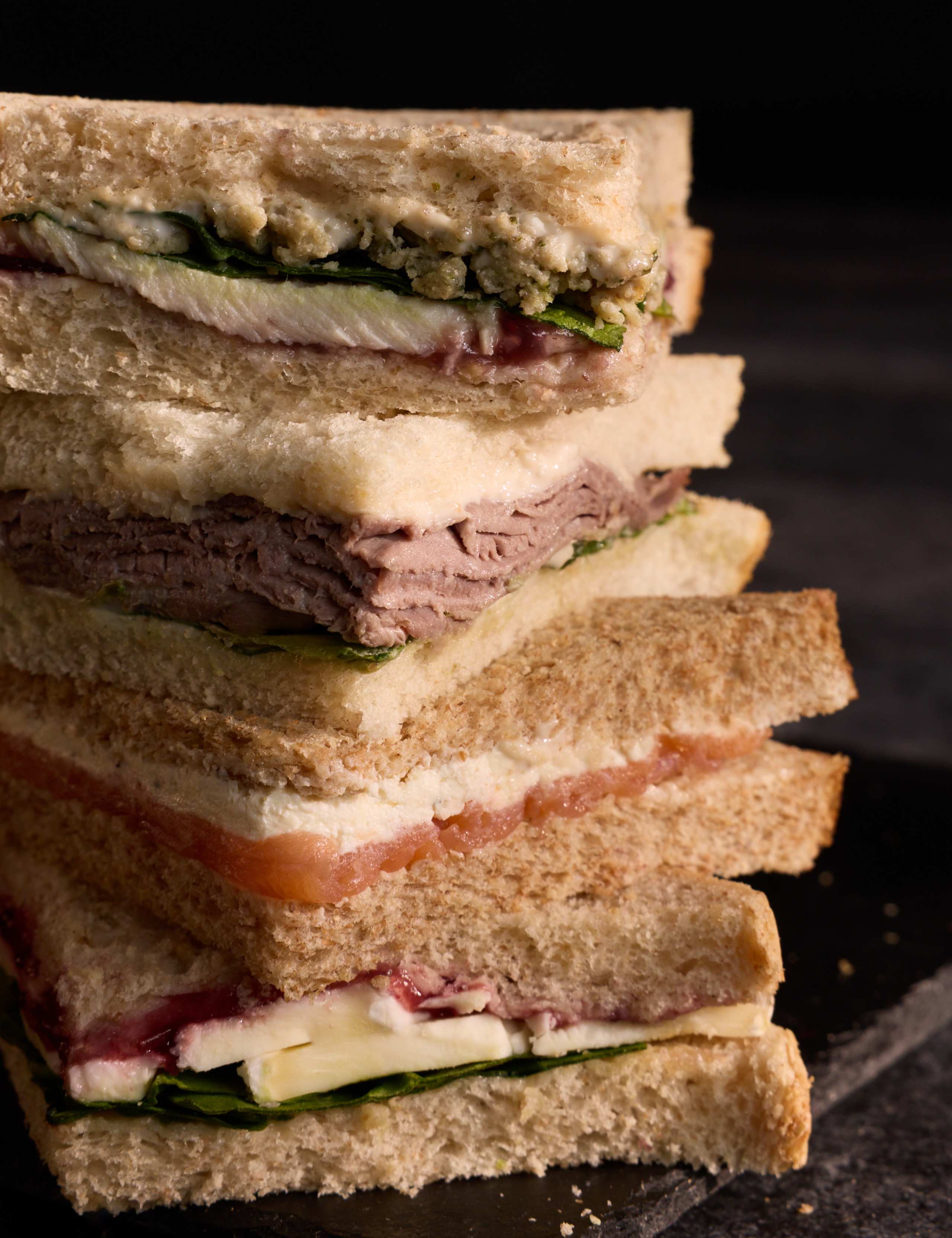 Festive Shelter Platter (14 Pieces)