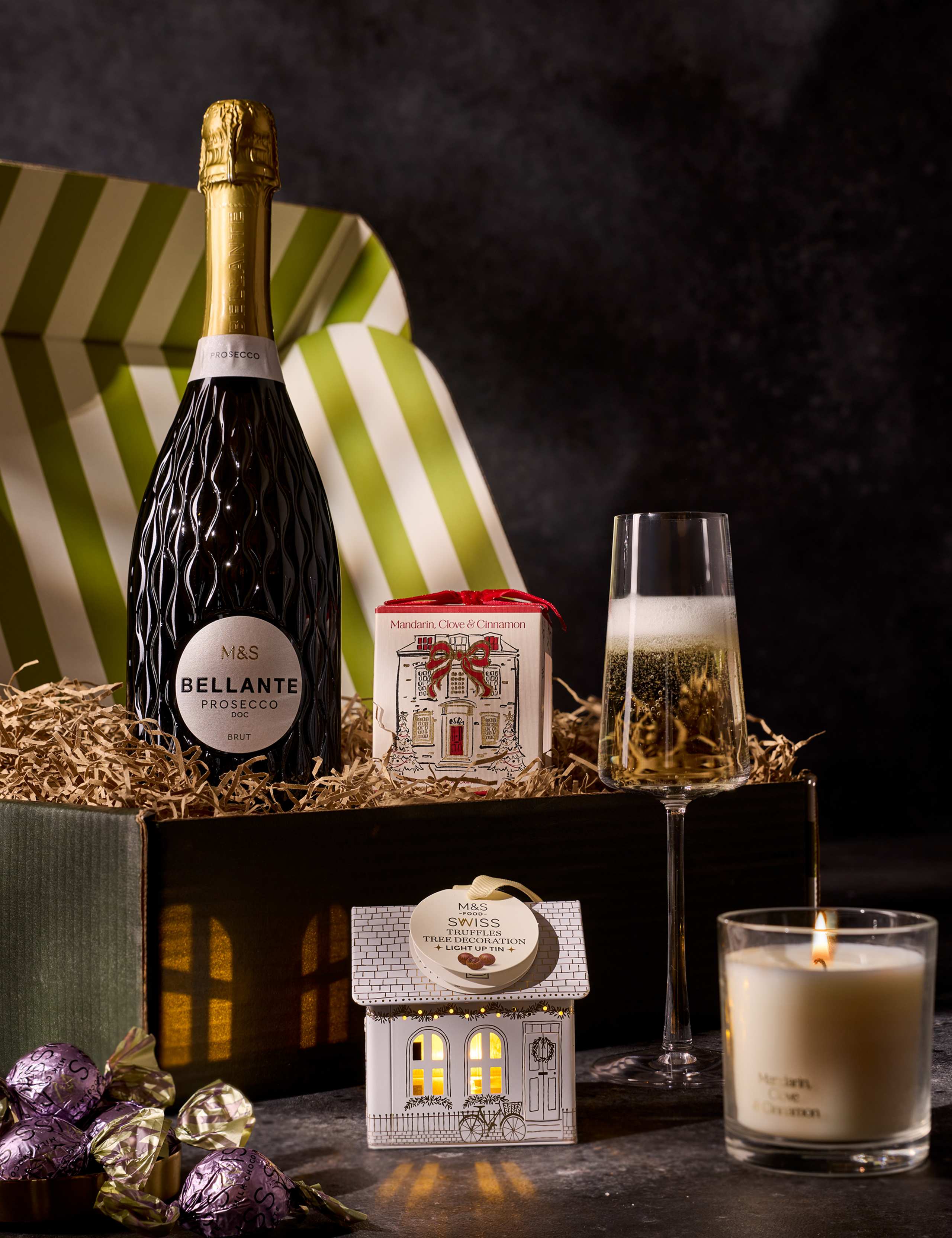 The Scent with Festive Cheer Gift (Delivery from 4th November)