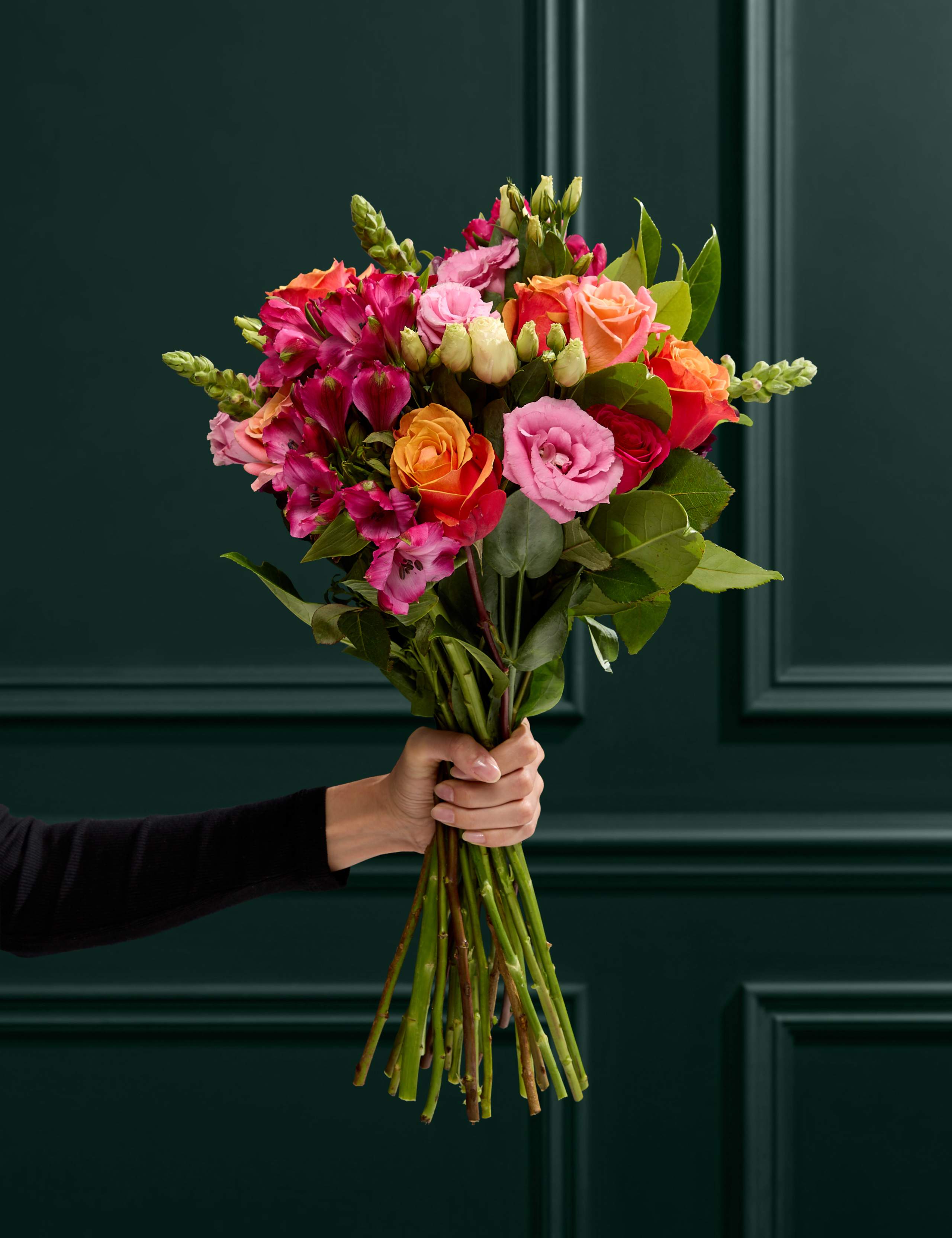 Roses, Lisianthus & Antirrhinum Bright Bouquet