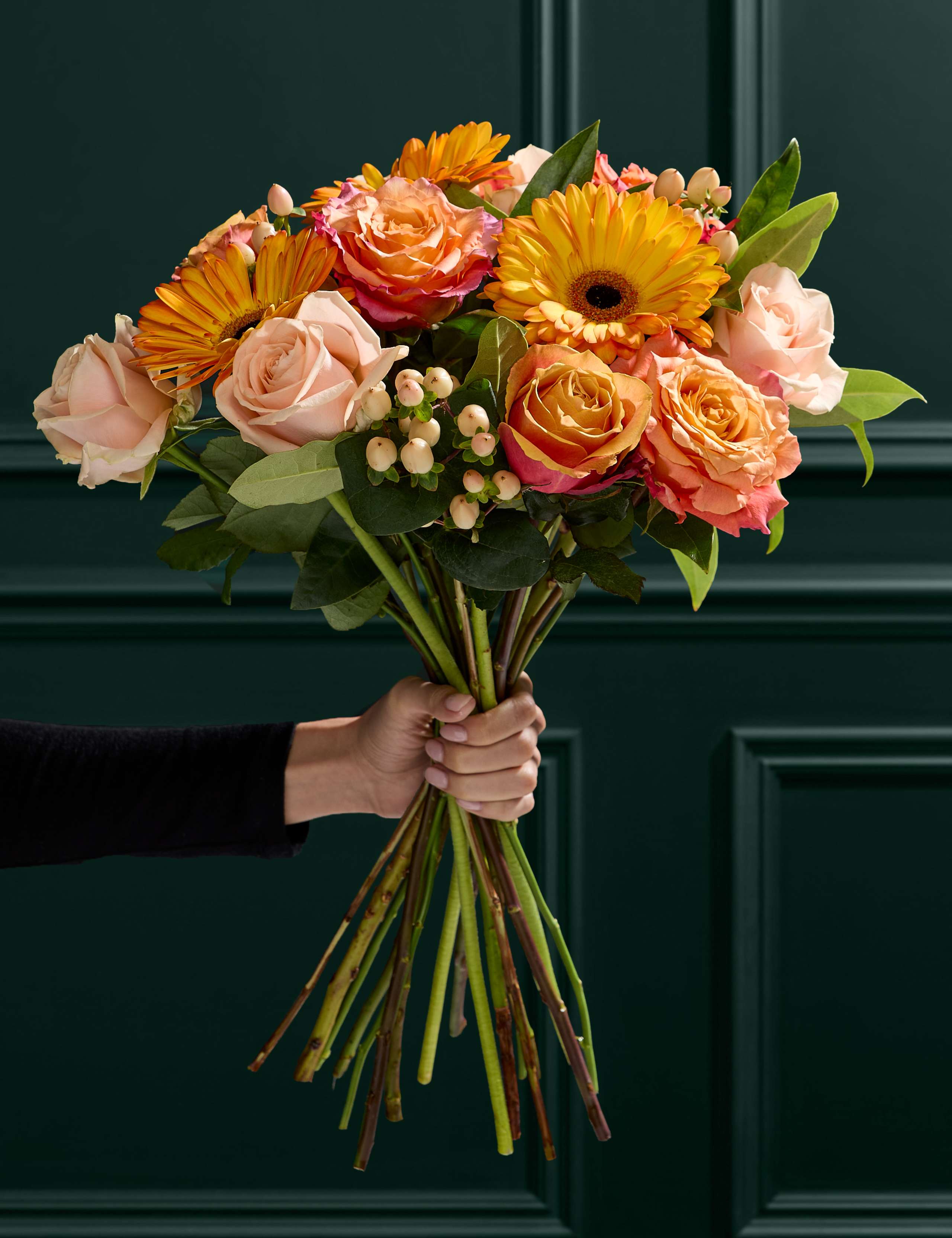 Rose & Hypericum Bouquet