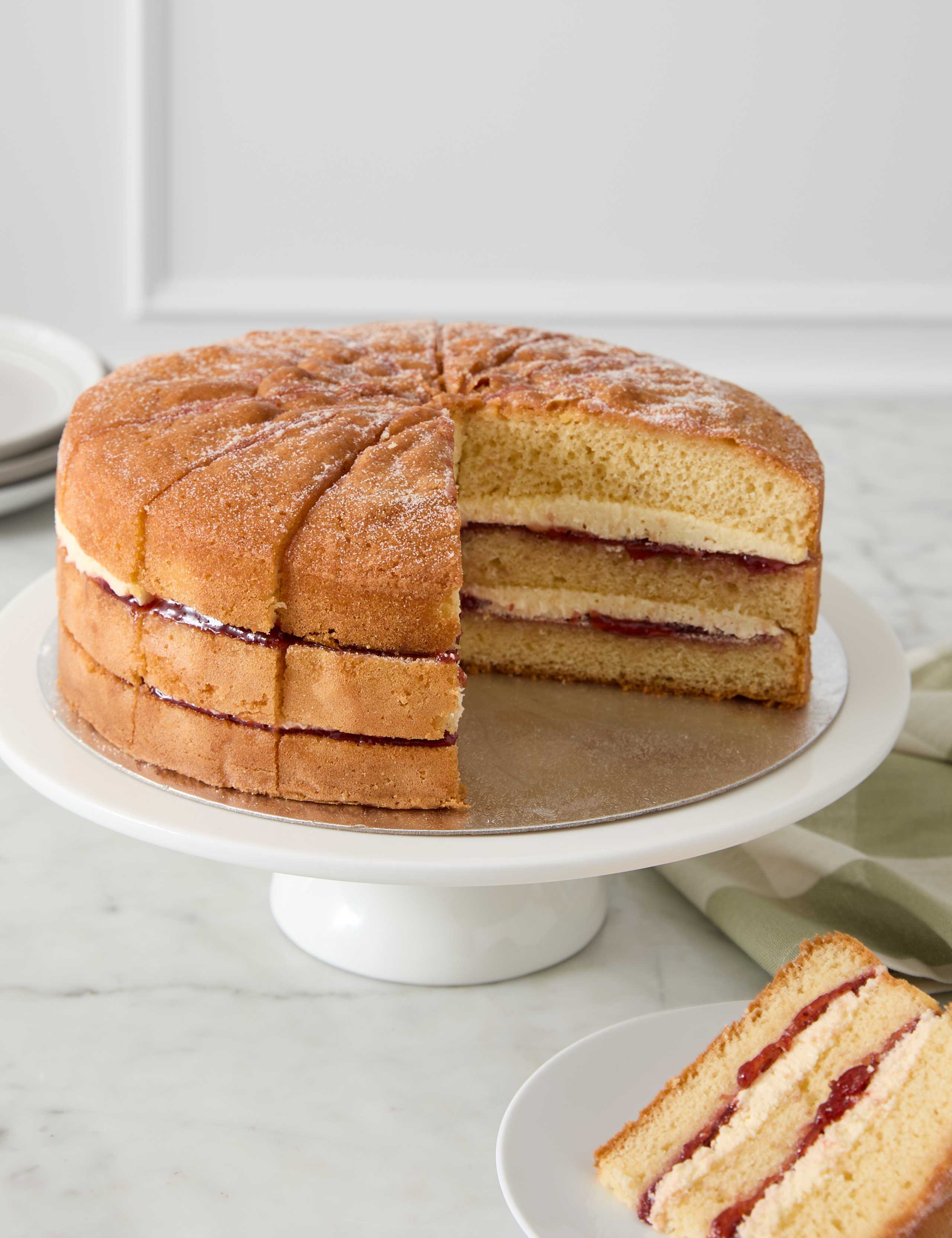 Victoria Sponge Cake (Serves 14)