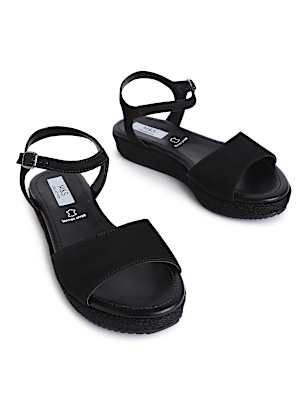 Pure Leather Plain Sandal