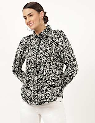Printed Spread Collar Blouse