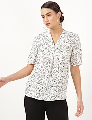 Leaf Printed V-Neck Top
