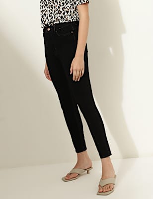 Solid Skinny Fit Jeans