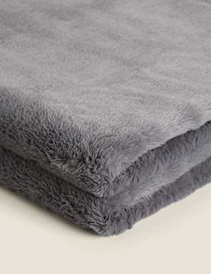 Supersoft Faux Fur Throw