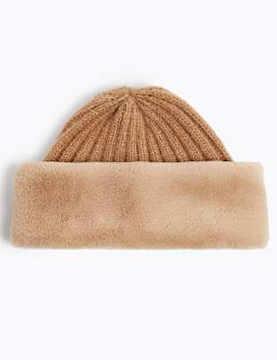 Knitted Textured Cossack Hat