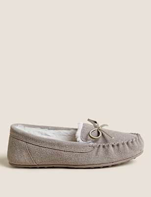 Suede Bow Faux Fur Lined Moccasin Slippers