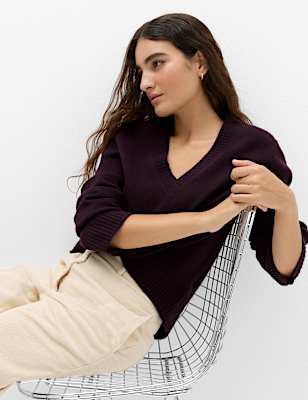 V-Neck Relaxed Jumper With Wool