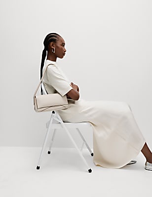 Air-Yarn Crew Neck Knitted Top