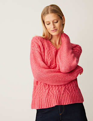Cable Knit V-Neck Relaxed Jumper