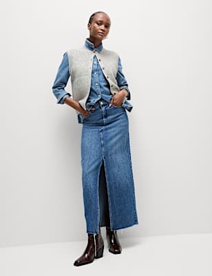 Cloud-yarn Knitted Crew Neck Waistcoat