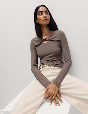 Ribbed Twist Front Top