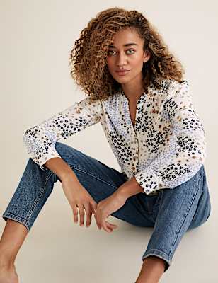 Ditsy Floral V-Neck Long Sleeve Blouse