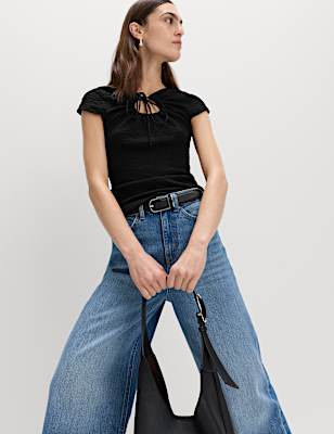 Textured Keyhole Top