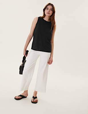 Crew Neck Relaxed Sleeveless Tank Top