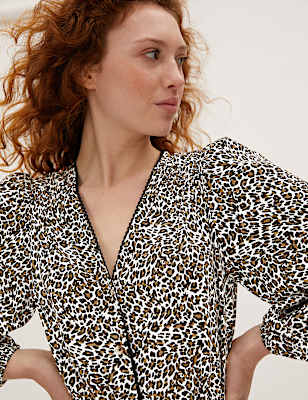 Printed V-Neck Tie Front Blouse