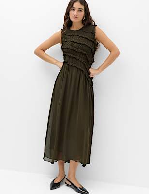 Chiffon Ruffle Detail Maxi Dress