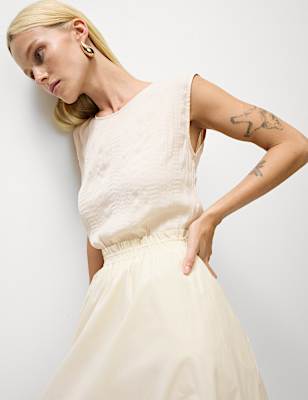 Plisse Round Neck Top