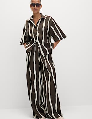 Printed Collared Oversized Resort Shirt