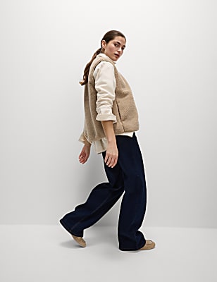 Borg Lightweight Collarless Gilet