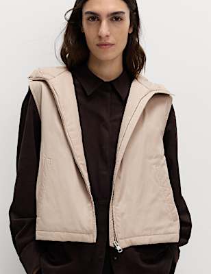 Padded Hooded Cropped Gilet