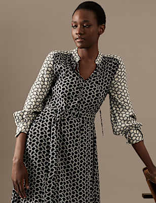 Printed Tie Neck Midaxi Waisted Dress