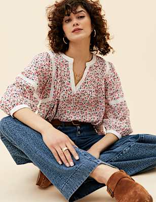 Floral Notch Neck 3/4 Sleeve Popover Blouse