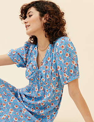 Ditsy Floral V-Neck Midi Tea Dress