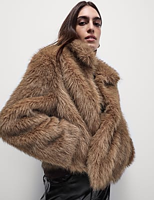 Faux Fur Collared Short Coat