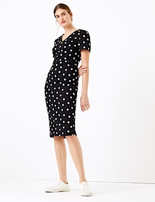 Jersey Polka Dot V-Neck Knee Length Dress
